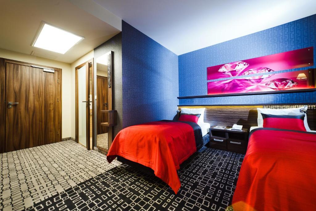 Blue Diamond Hotel Active Spa Trzebownisko Quarto foto